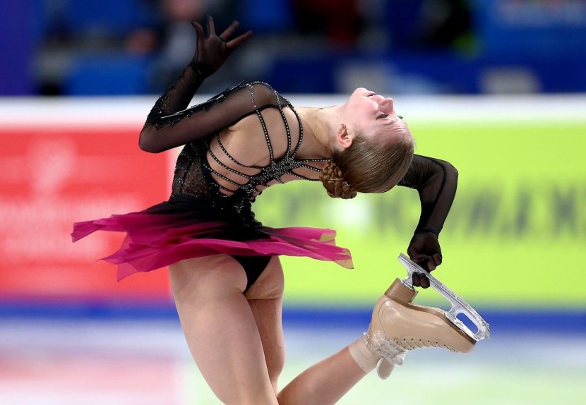 Naked amber with bare tits