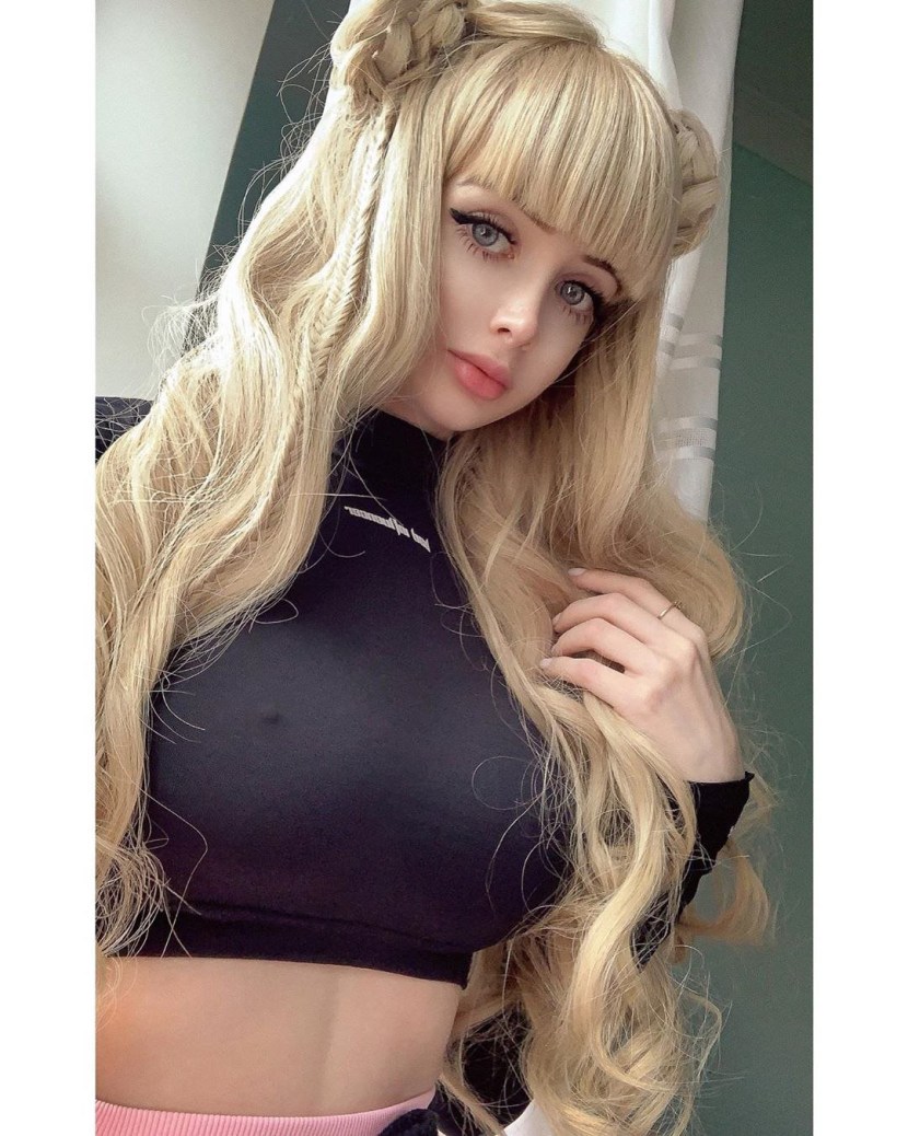 Russian barbie Angelica Kenova