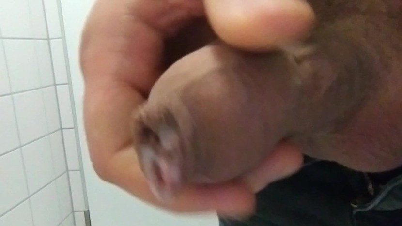 Licking amateur eggs