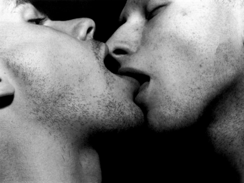 Kiss two guys with a tongue