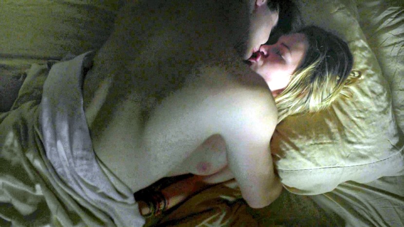 Actress Britt Robertson Nude