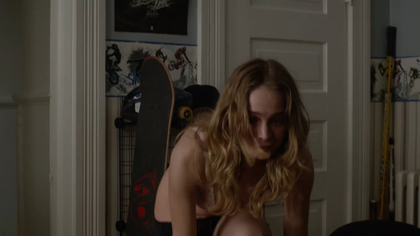 Britt Robertson Intimate scenes