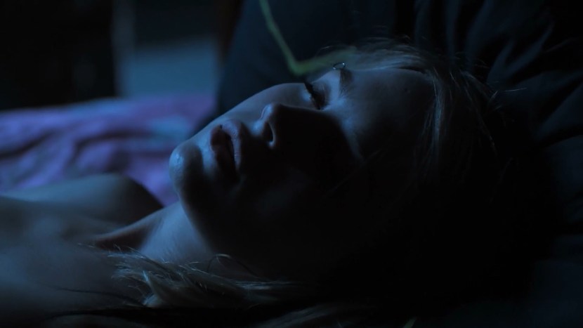 Naked Britt Robertson hot photos in a swimsuit