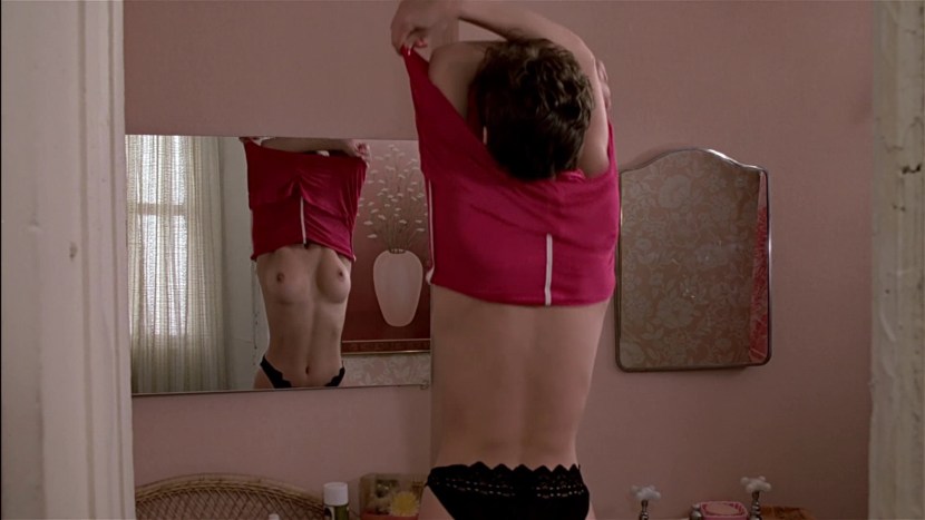 Erotic photos of Jamie Curtis