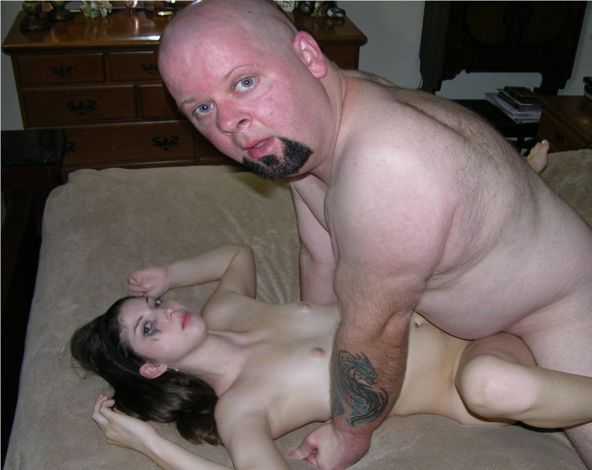 Weird Ugly Mature Nude Pussy in the car
