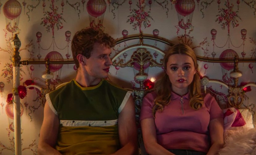 Passive collateral scheme in English