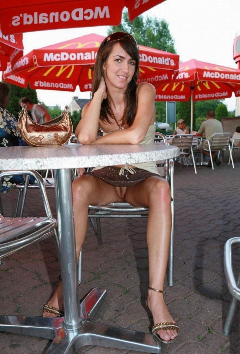 Twister in a skirt without panties