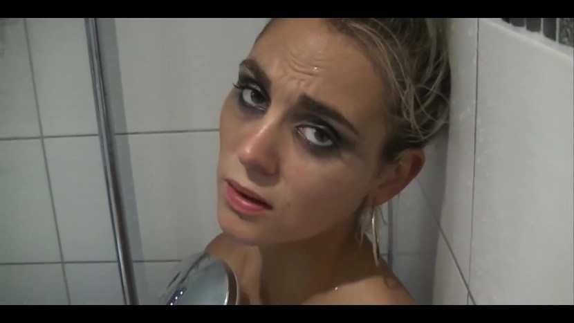 Victoria Carmen Sonn in the movie Holiday