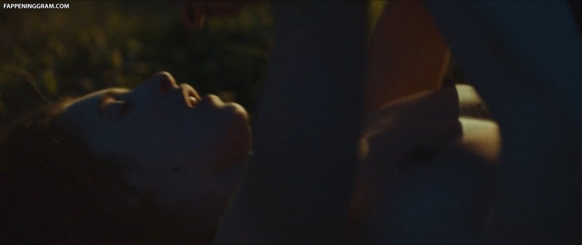 Victoria Carmen Sonn Nude