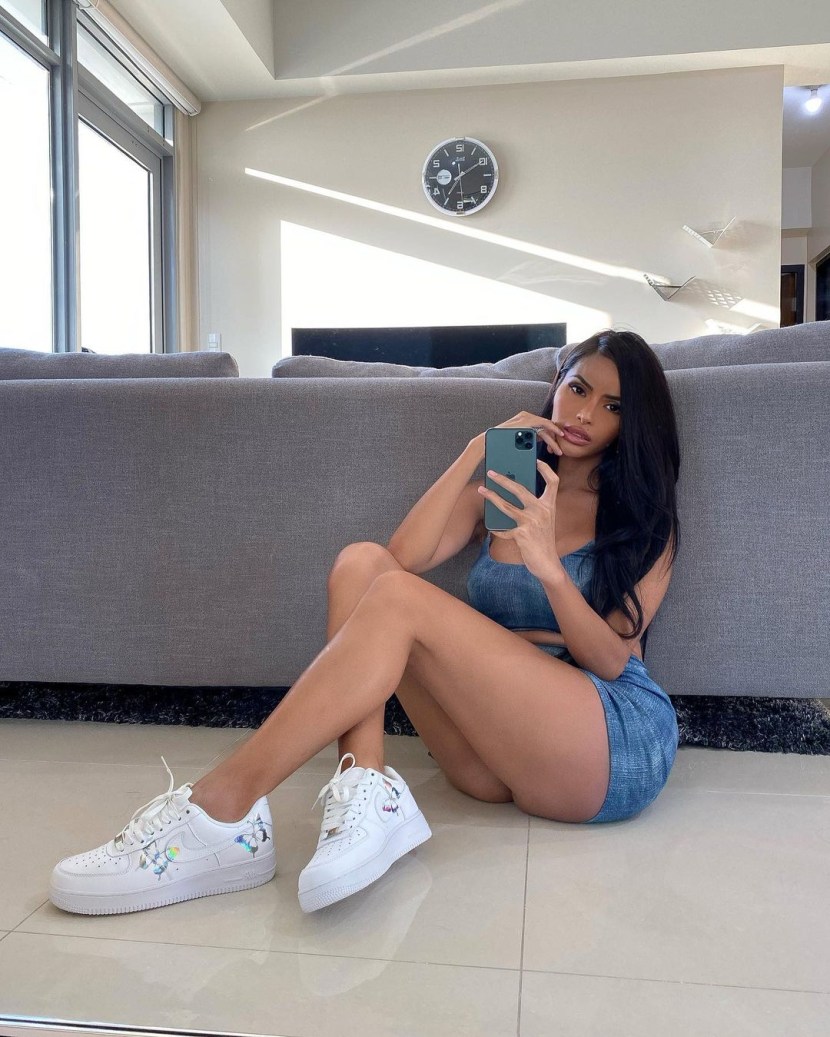 A wife and mother Dylan