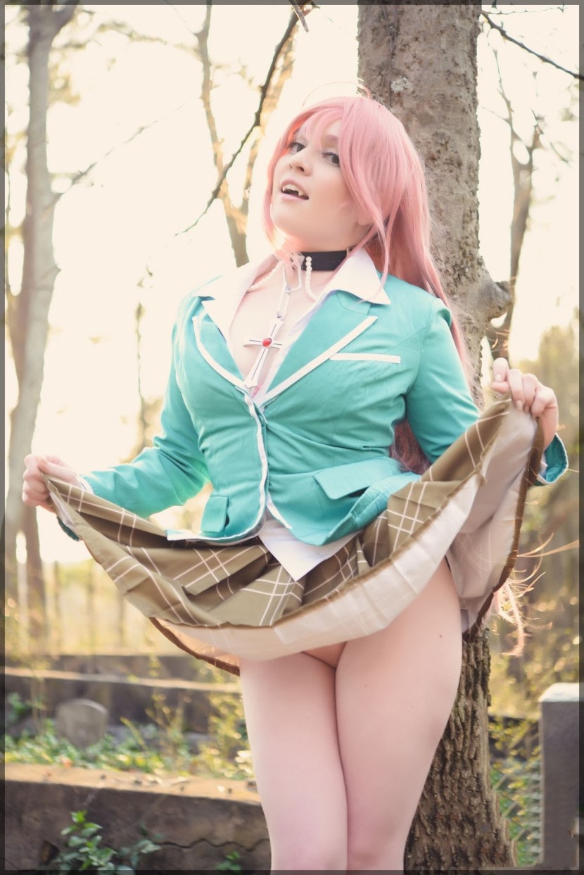 Manyvids - HarleyheartStop - Moka Akashiya Strip Outdoors nude