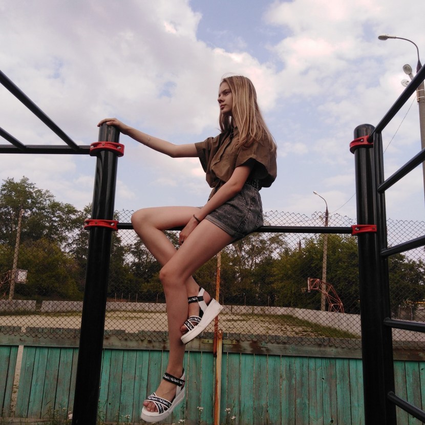 Besfamile Katerina Kitel