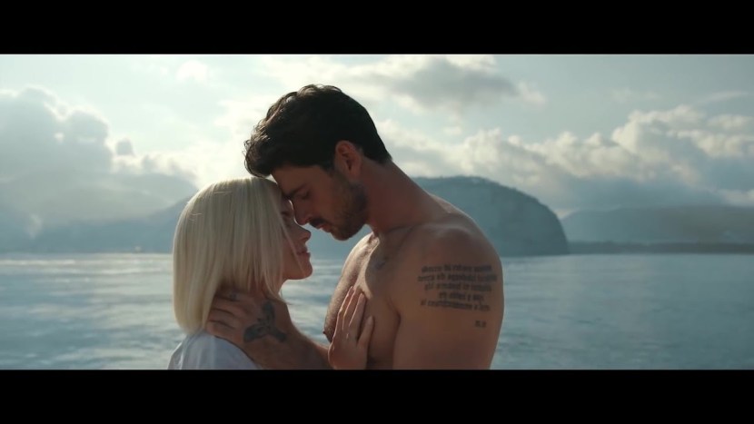 365 days Massimo and Laura Blonde