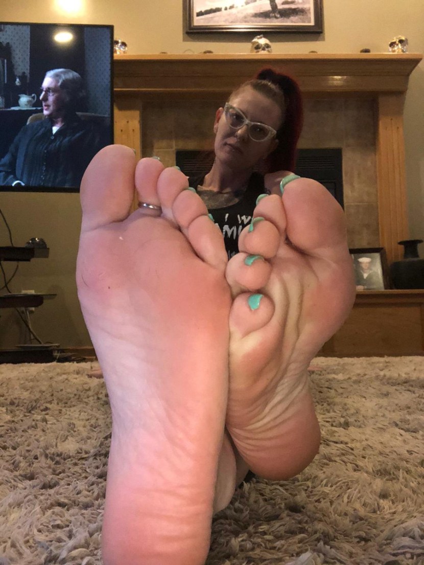 Tyler Thompson Footfetish