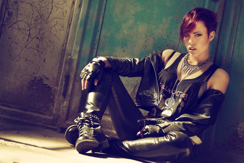 Rachel Kummon muscle nude