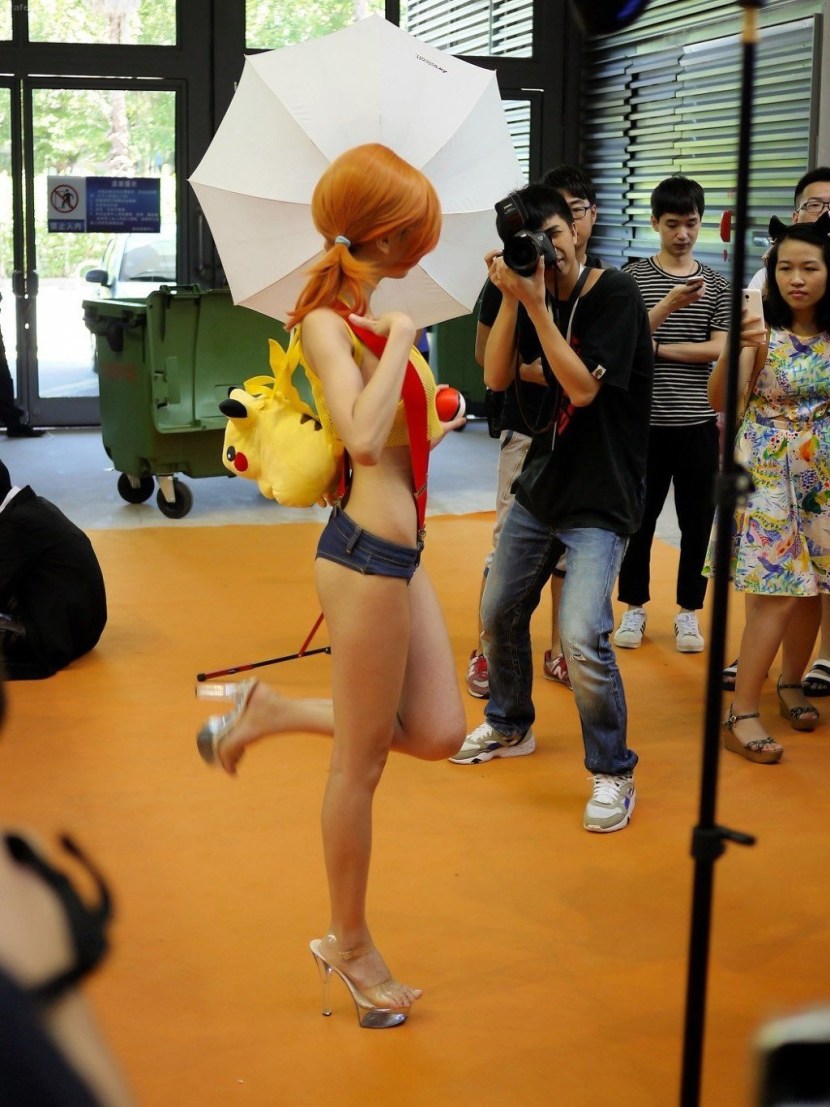 NAOMI 'Sexycyborg' wu