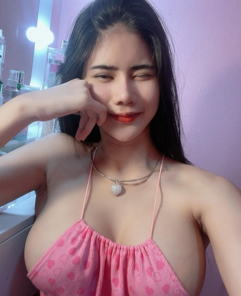 Nicky Gile and Hannah