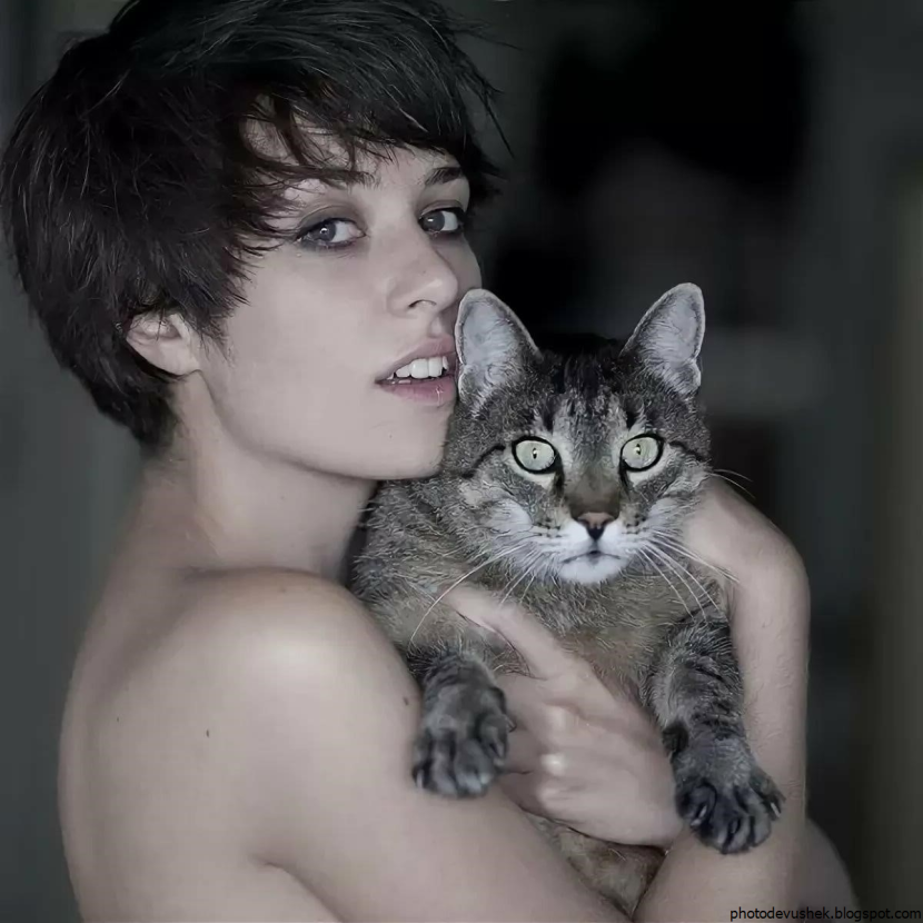 Short Hair with Glasses Amateur Private