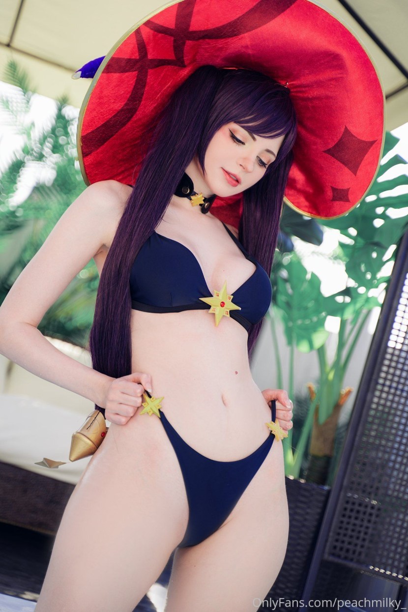 Ahri Spirit Blossom Cosplay