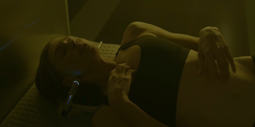 Katie Cassidi Arrow Boobs