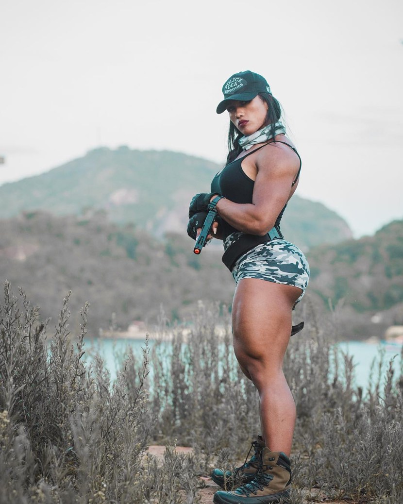 Women's muscles envy