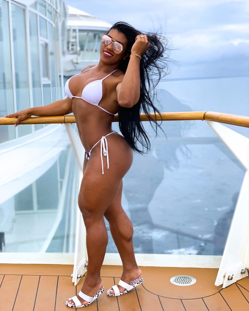 Alessandra Alvez AWEFILMS