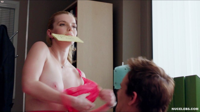 Betty Gilpin sister Jackie Sex Scene