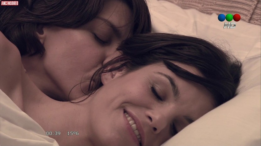 Romina Gaetani Naked Tube