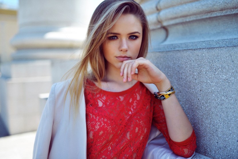 Kristina Bazan, Kayture