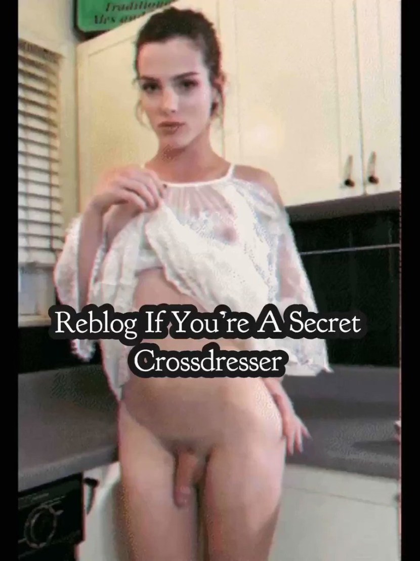 Linda. Bareham on stilettos/Porno