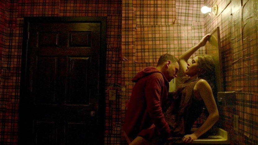 Rami Malek bed scenes