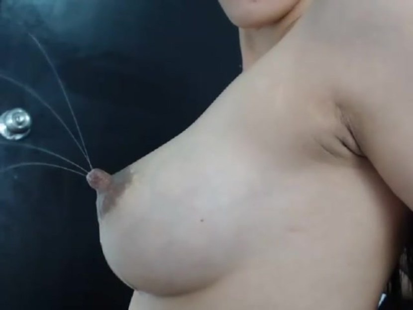 Vacuum pump on boobs