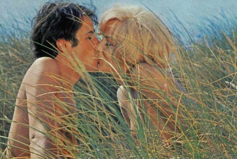 Fuck Blonde in Jacuzzi