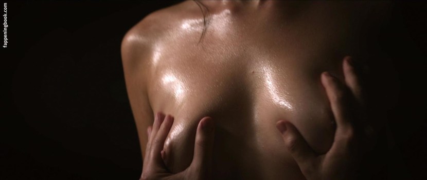 Nikki Reed Naked Actress