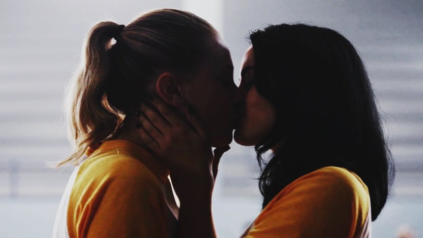 Betty and Veronica Kiss