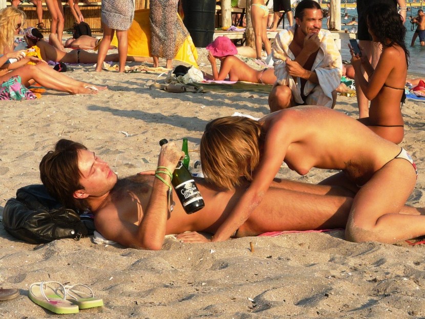 Debauchery on a public beach