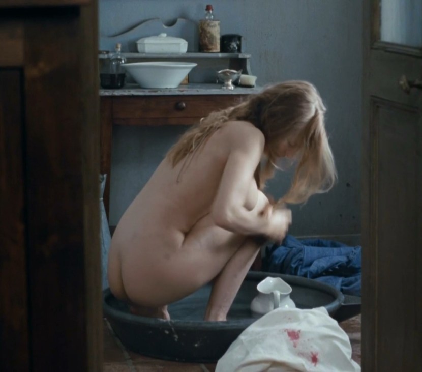Naked actress Jody Comer