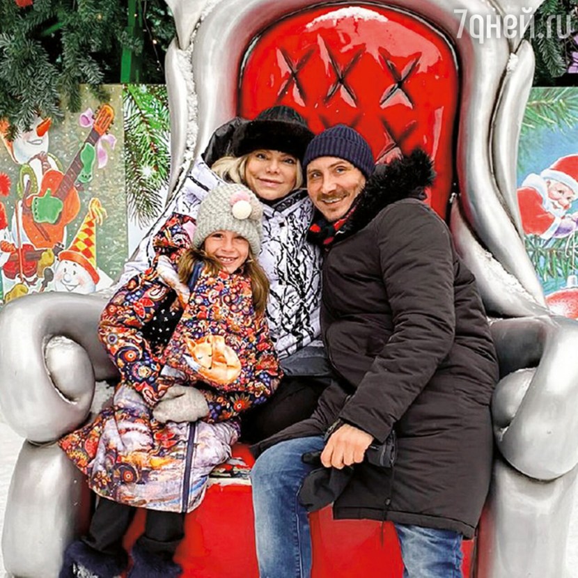 Jadwiga Poplavskaya red cap