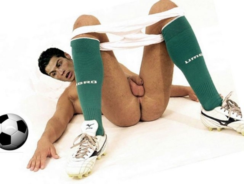 Naked Christiano Ronaldo