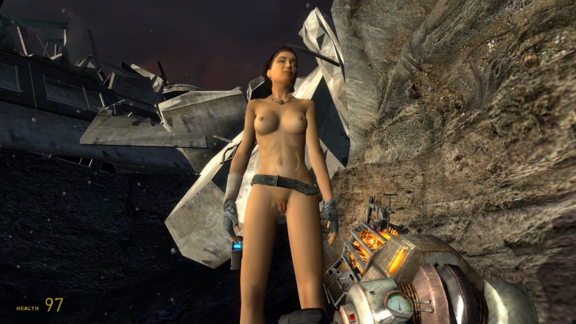 Naked characters Half Life 2