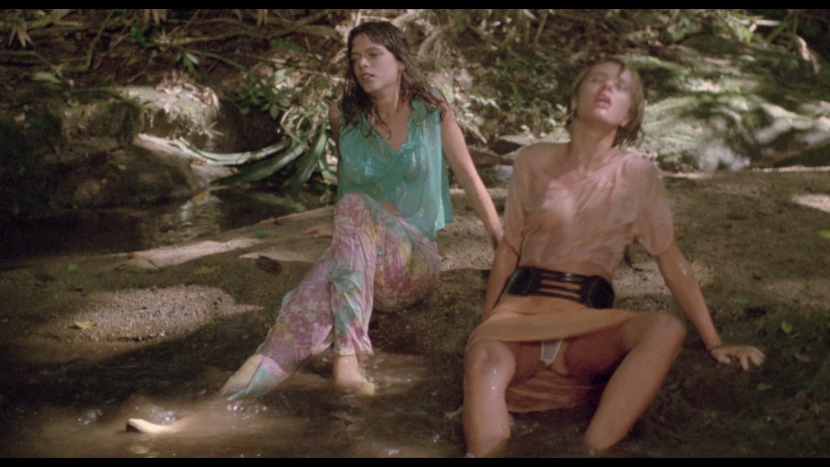 Massacre in the Dinosaurs Valley (1985) Naked