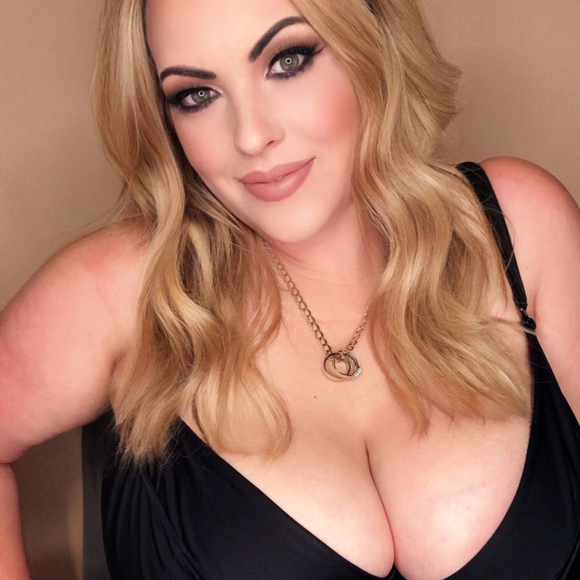 Monica Ray Transvestite