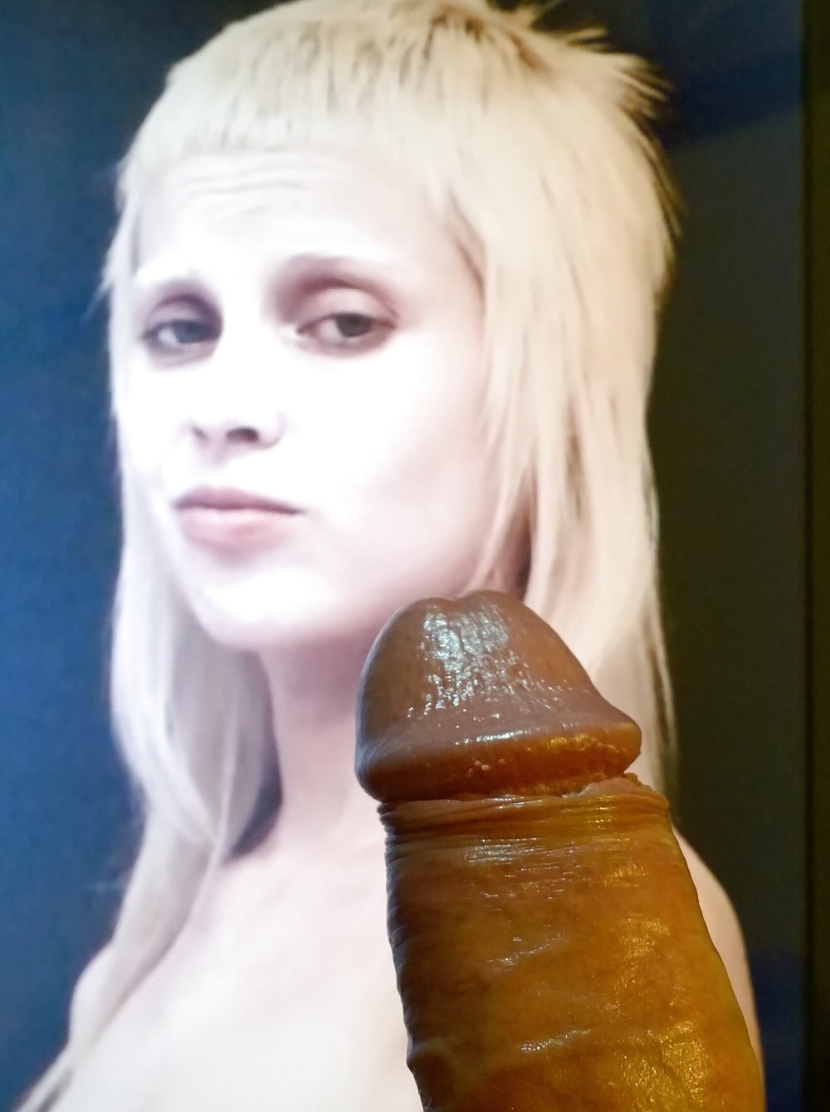 Jolandi Fisser is naked