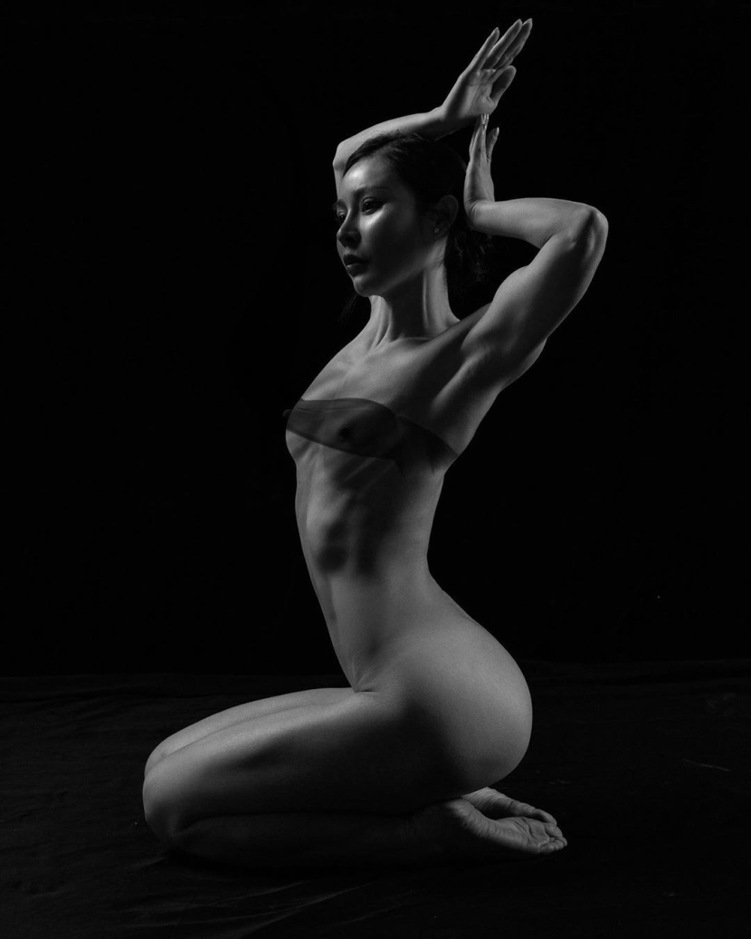 Yuan Herong Bodybuilder Naked