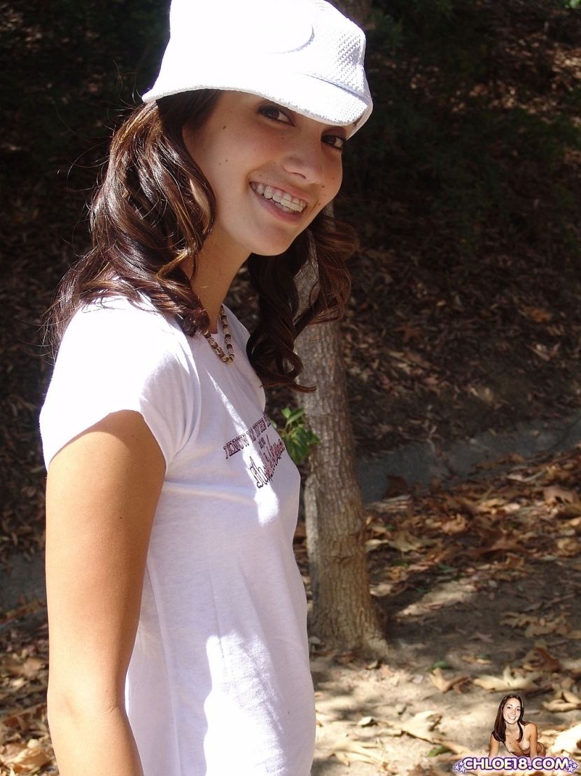 Chloe 18
